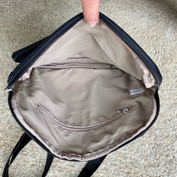 Baggallini Crossbody Bag - Picture 10 of 13